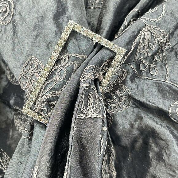 NaraCamicie Formal Top Gray Silver Embroidered Jewel Belted V Neck Size III M - Picture 8 of 12